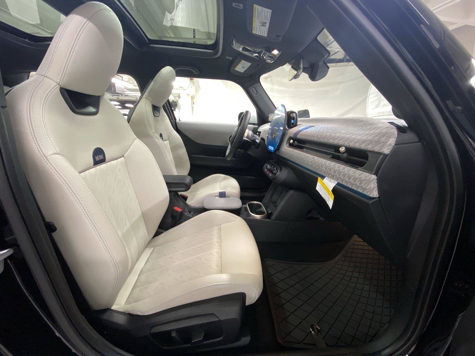 Used 2026 MINI Cooper S FWD image 29