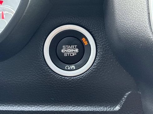 Used 2023 RAM 1500 Big Horn AWD/4WD image 25