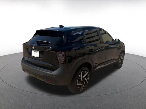 Used 2026 Nissan Kicks SV w/ Cold Weather Package FWD image 15