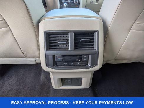 Used 2022 Volkswagen Atlas SE image 16