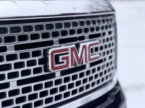 Used 2020 GMC Canyon Denali image 30