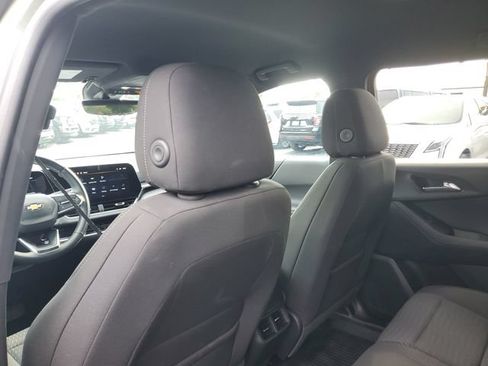 Used 2025 Chevrolet Equinox LT w/ Safety and Technology Package AWD/4WD image 10
