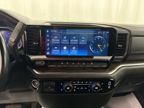 Used 2024 Chevrolet Silverado 1500 RST AWD/4WD image 21