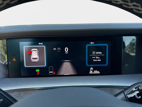 Certified 2025 Volkswagen Tiguan S FWD image 29