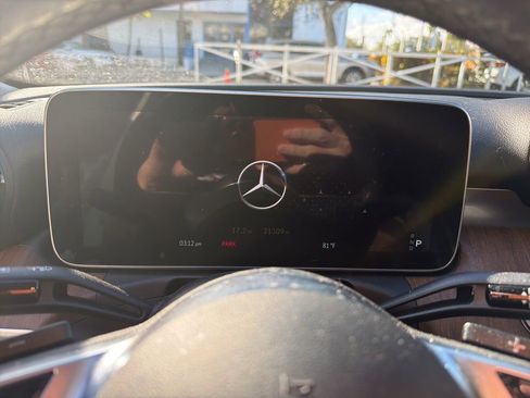 Used 2022 Mercedes-Benz C 300 Sedan image 12