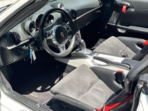 Used 2011 Porsche Boxster Spyder RWD image 11