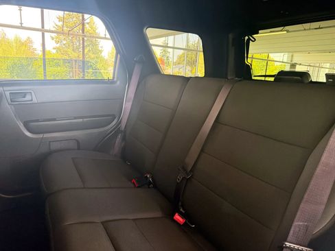 Used 2012 Ford Escape XLT FWD image 18