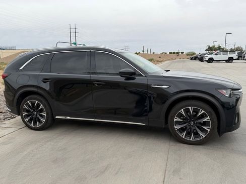 Used 2024 MAZDA CX-90 Plug-In Hybrid w/ Premium Pkg AWD/4WD image 5