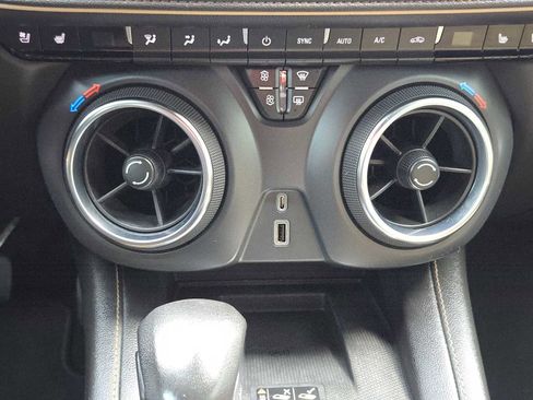 Used 2022 Chevrolet Blazer Premier w/ Enhanced Convenience Package image 19