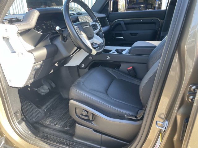 Used 2025 Land Rover Defender 110 S AWD/4WD image 19