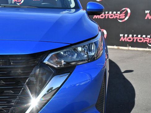 Used 2025 Nissan Sentra SV w/ SV Premium Package FWD image 11