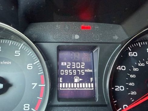 Used 2017 Subaru Crosstrek 2.0i Premium AWD/4WD image 16