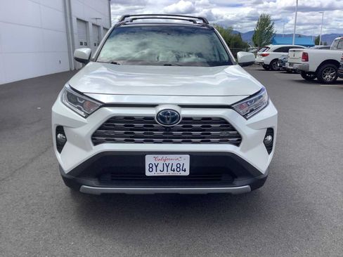 Used 2021 Toyota RAV4 Limited AWD/4WD image 9