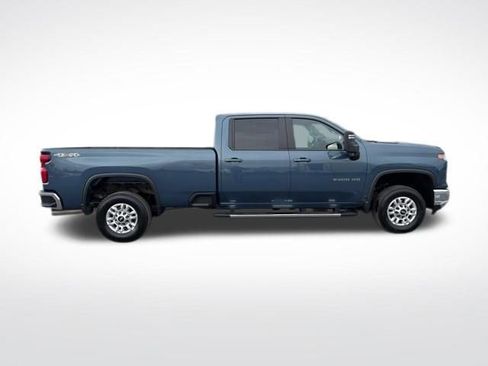 Certified 2025 Chevrolet Silverado 2500 LT w/ Safety Package image 8