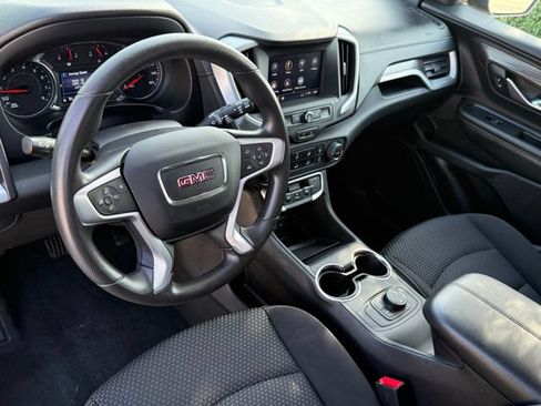 Used 2024 GMC Terrain SLE AWD/4WD image 11
