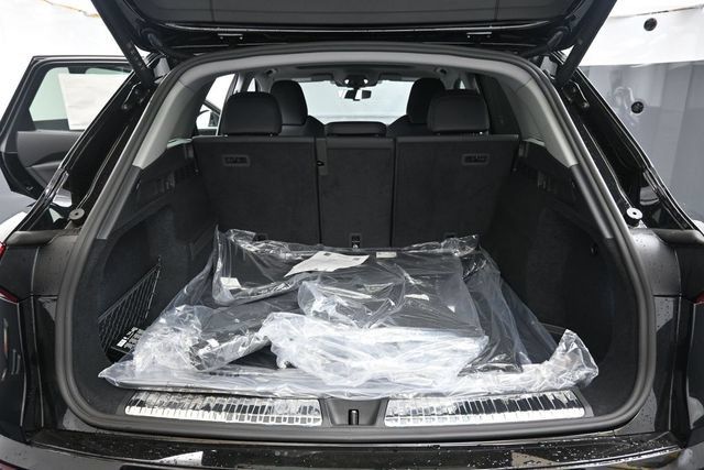 New 2026 Audi Q5 Premium Plus AWD/4WD image 17