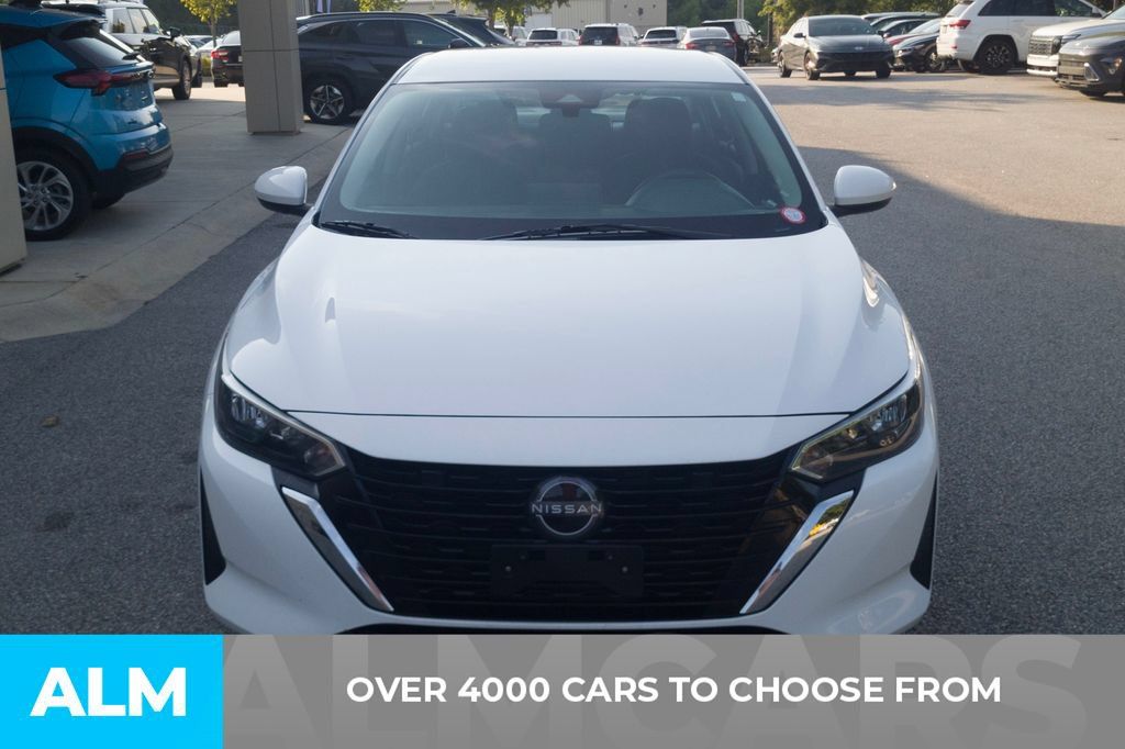 Used 2024 Nissan Sentra SV FWD image 2