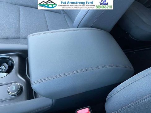 New 2026 Ford Explorer Active image 20