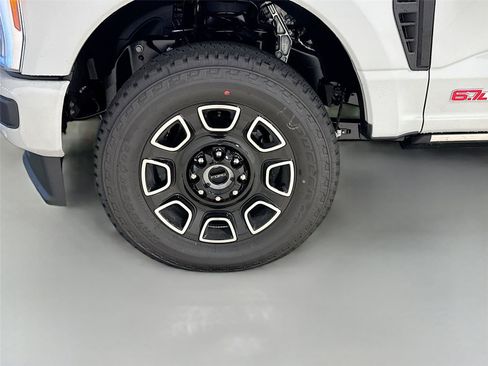 New 2026 Ford F250 Platinum AWD/4WD image 31