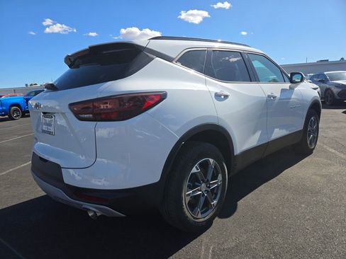 New 2025 Chevrolet Blazer LT w/ Convenience Package image 4