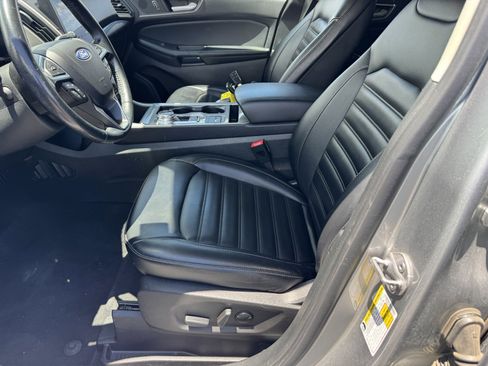 Used 2023 Ford Edge SEL AWD/4WD image 16