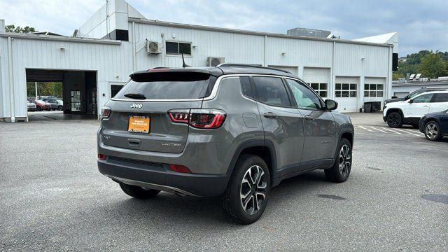 Certified 2023 Jeep Compass Limited w/ Sun and Sound Group AWD/4WD image 6