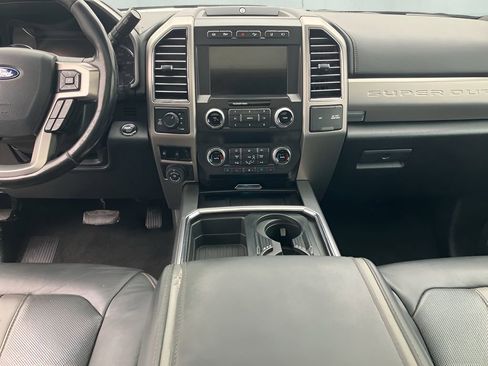 Used 2021 Ford F250 Platinum w/ FX4 Off-Road Package image 25