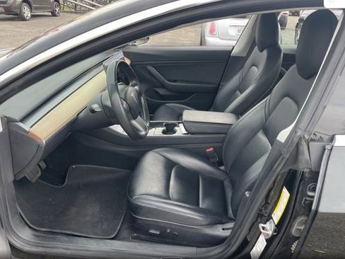 Used 2018 Tesla Model 3 Long Range image 10