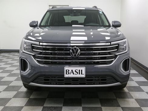 New 2026 Volkswagen Atlas SE image 3