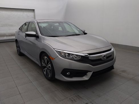 Used 2018 Honda Civic EX-T image 13