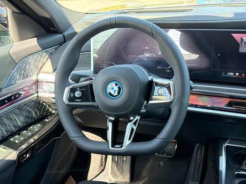 New 2026 BMW i7 xDrive60 w/ Executive Package AWD/4WD image 20
