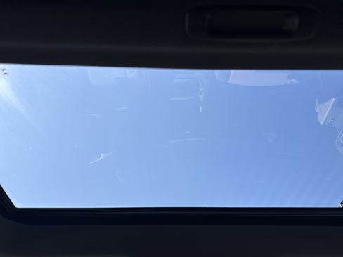 Used 2025 Chevrolet Silverado 2500 ZR2 w/ Technology Package image 26