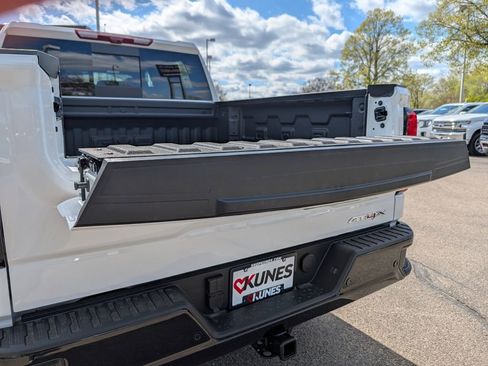 New 2026 GMC Sierra 1500 AT4X AWD/4WD image 31