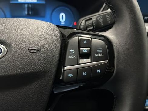 Used 2024 Ford Escape Platinum image 18