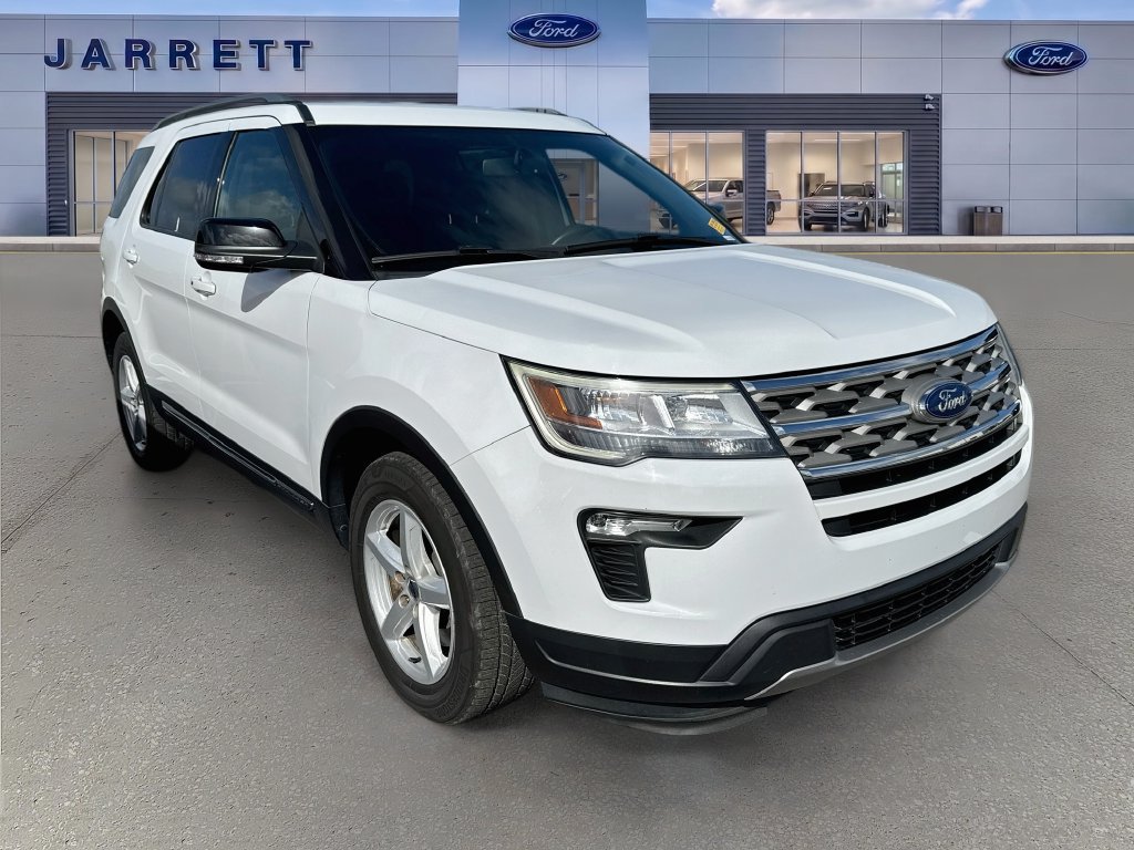 Used 2018 Ford Explorer XLT w/ Equipment Group 201A FWD image 1