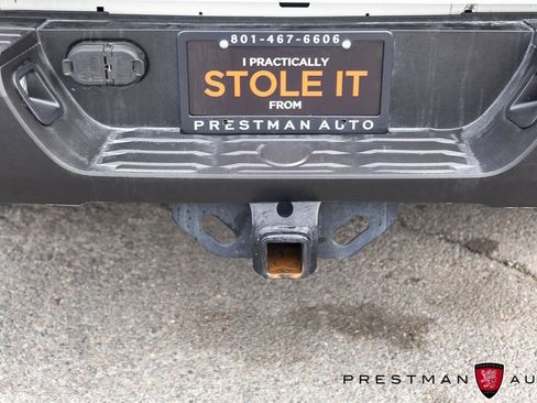 Used 2017 Toyota Tundra 1794 Edition image 4