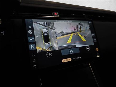 New 2026 Land Rover Range Rover Velar Dynamic SE AWD/4WD image 22