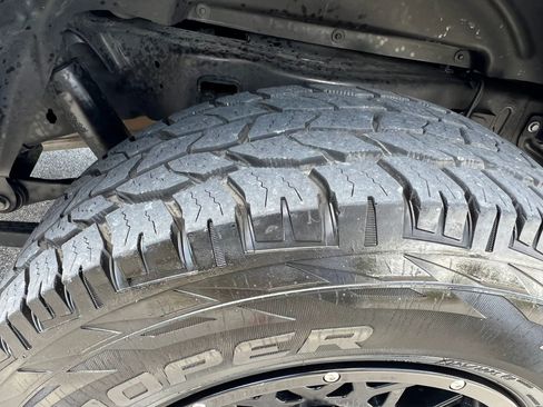 Used 2020 Jeep Gladiator Sport w/ Quick Order Package 24S image 64