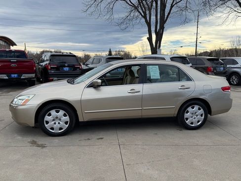 Used 2004 Honda Accord LX image 7
