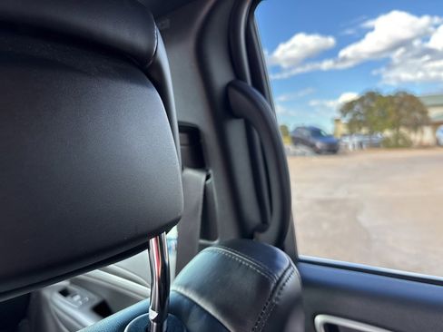 Used 2020 Jeep Grand Cherokee Limited image 41