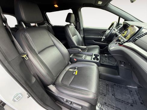 Used 2023 Honda Odyssey Sport image 19
