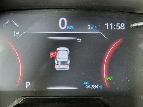 Used 2024 Toyota RAV4 XLE image 19