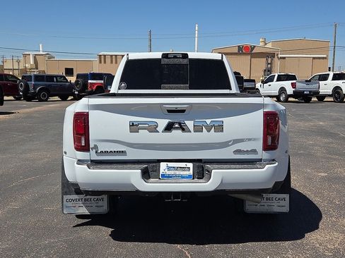 Used 2026 RAM 3500 Laramie AWD/4WD image 4