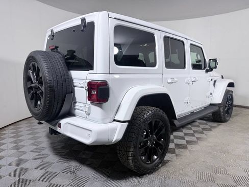 Used 2021 Jeep Wrangler Unlimited Sahara AWD/4WD image 7