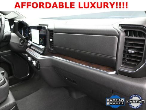 Used 2025 GMC Sierra 1500 SLT image 27