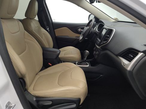 Used 2015 Jeep Cherokee Limited w/ Luxury Group FWD image 21