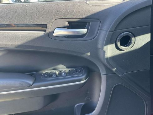 Used 2023 Chrysler 300 Touring image 15