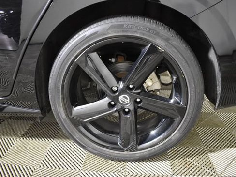 Used 2023 Nissan Sentra SR w/ Midnight Edition Package FWD image 38