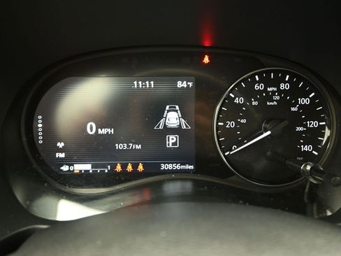 Used 2024 Nissan Kicks SR w/ SR Premium Package FWD image 15