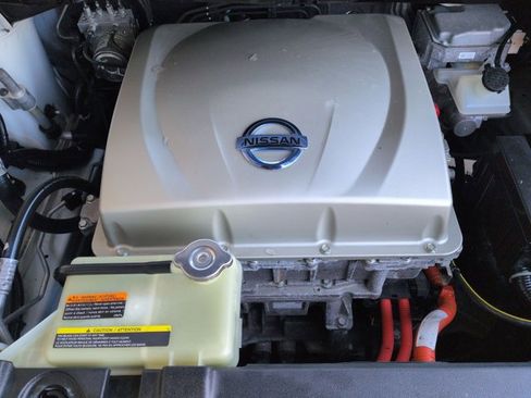 Used 2015 Nissan Leaf S w/ Charge Package image 23